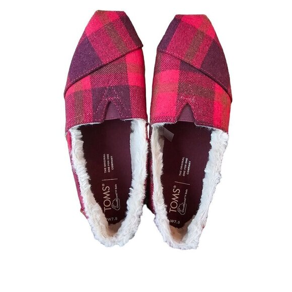 TOMS Women's Red and Black Buffalo Plaid Faux Fur Lined Slip-On Shoes Size 7.5 - Picture 2 of 8